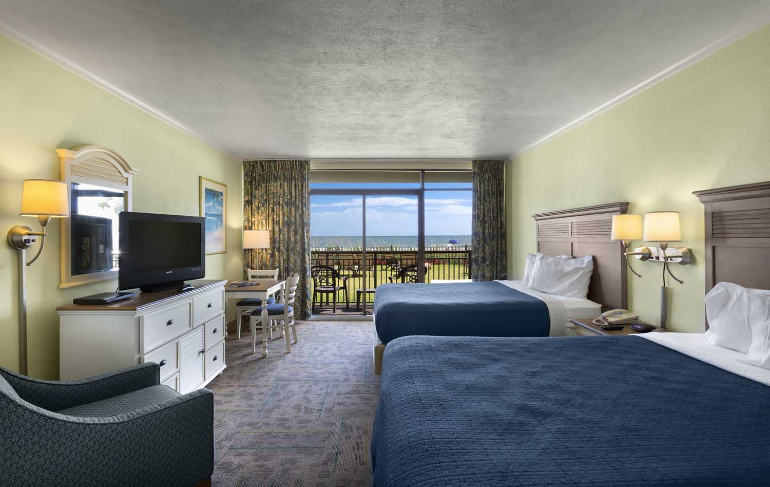 Grande Cayman Resort 1 Bedroom Oceanfront Efficiency